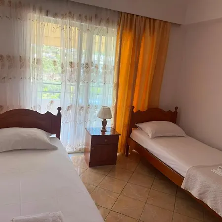 Apartament Himara *